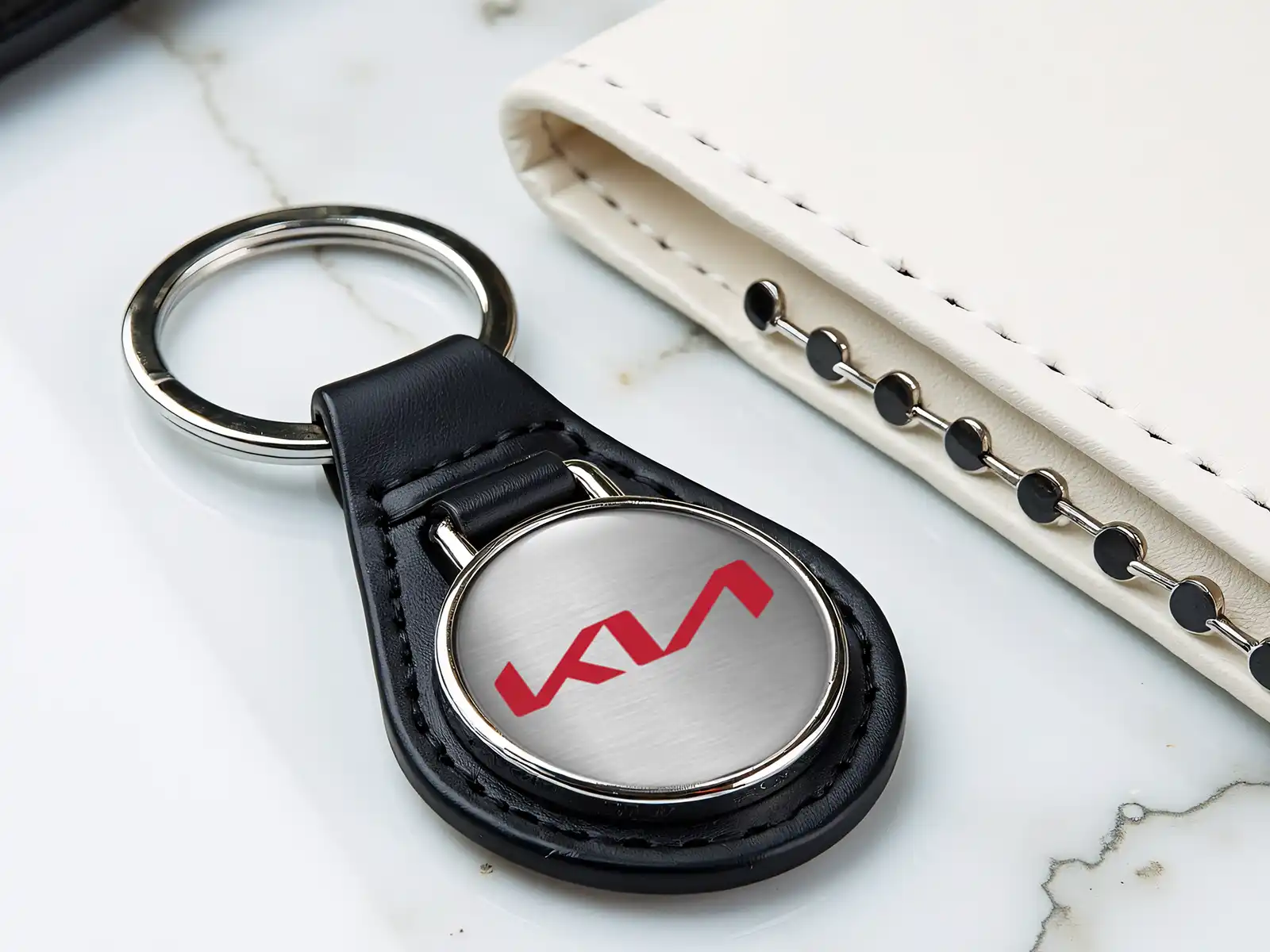 KIA Porte-clé Simili Haut de Gamme Style Modulable